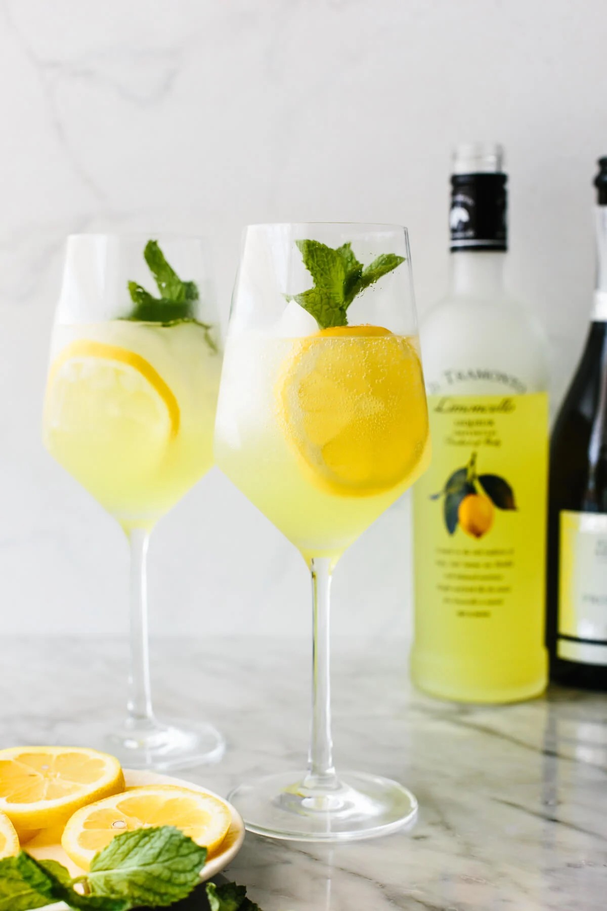 Limoncello Spritz